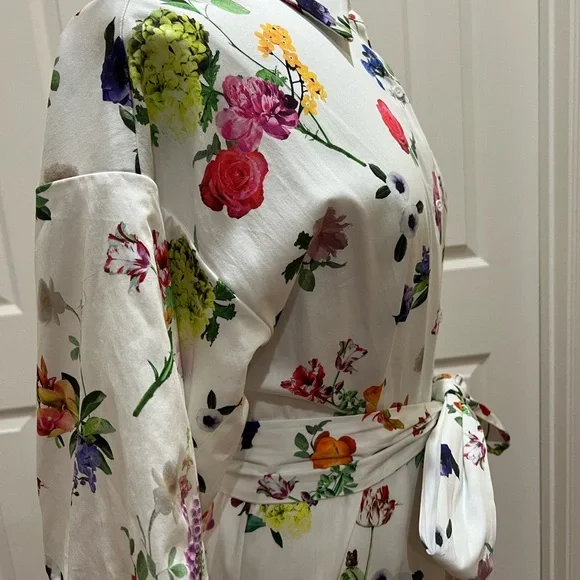 Alice + Olivia Floral Maxi Shirt Dress w/tie - Picture 2 of 13